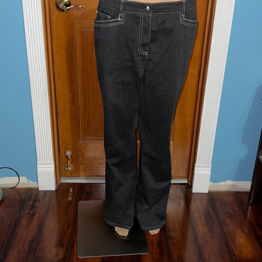 Jones of New York signature five pocket bootcut (stretch) pants.